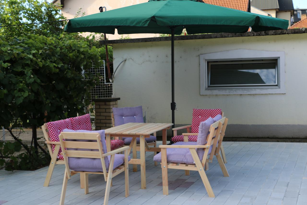 Hostel Trajan Donji Milanovac Exterior photo