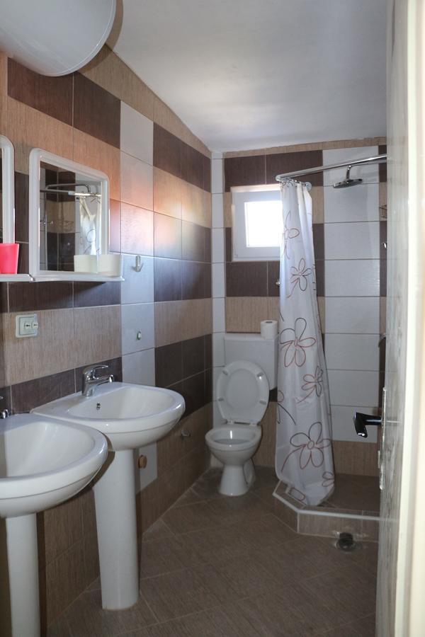 Hostel Trajan Donji Milanovac Exterior photo