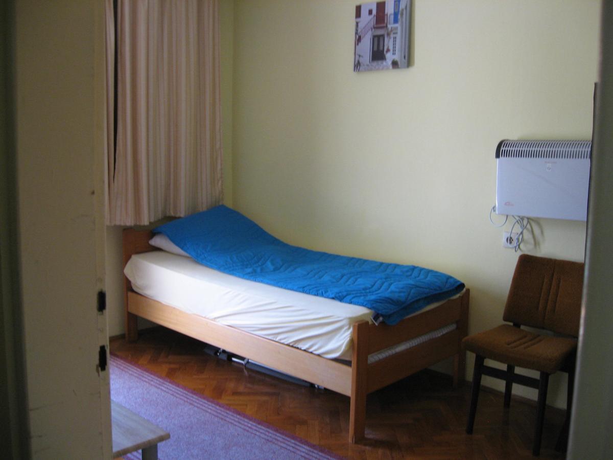 Hostel Trajan Donji Milanovac Exterior photo